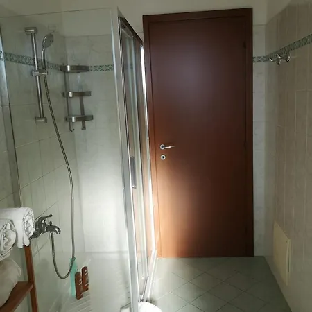 Apartman Con Posto Auto Viareggio